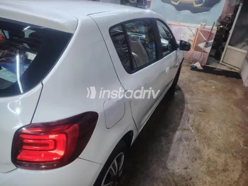 رينو سانديرو 2019 أبيض مستعملة للبيع - 2
