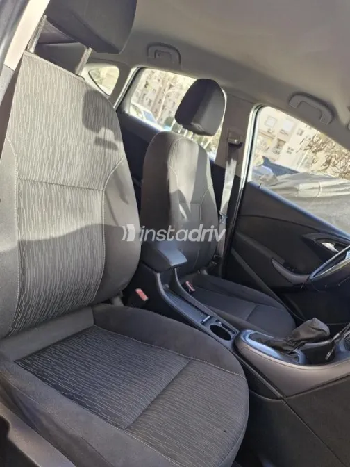 اوبل أسترا 2018 أبيض مستعملة للبيع - 4