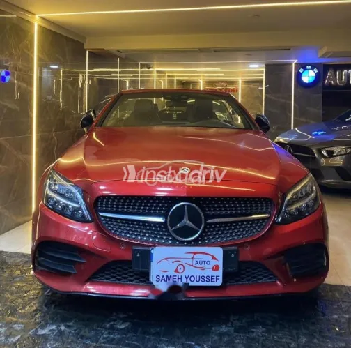 Mercedes C 180 2022 Red Used for Sale - 1