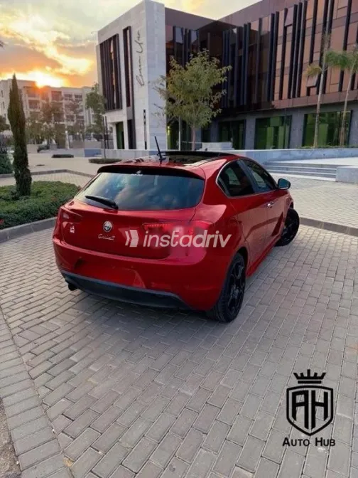 Alfa Romeo Giulietta 2016 Red Used for Sale - 2