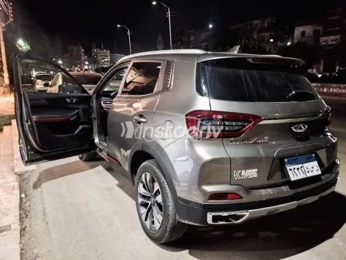 شيرى 4  تيجو 2025 برونزي مستعملة للبيع - 3