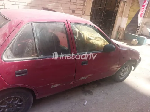 سوزوكى سويفت 1996 أبيض مستعملة للبيع - 2