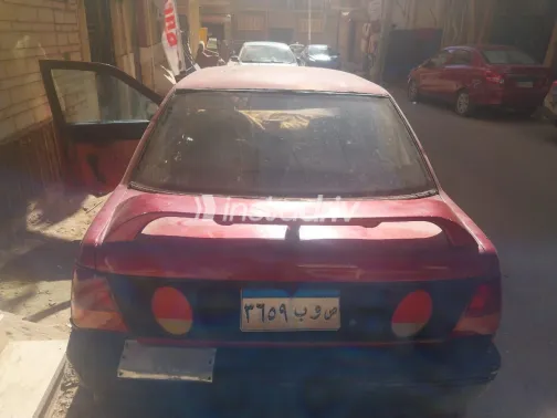 سوزوكى سويفت 1996 أبيض مستعملة للبيع - 3