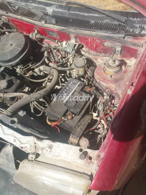 سوزوكى سويفت 1996 أبيض مستعملة للبيع - 4