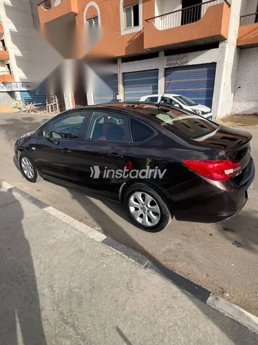 Opel Astra 2018 Brown Used for Sale - 4