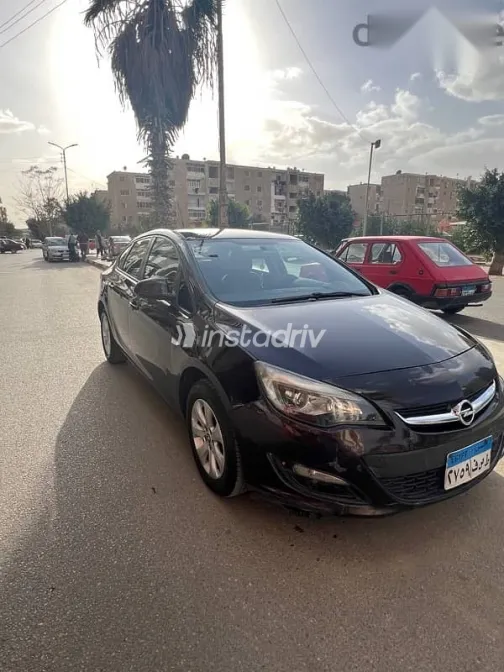 Opel Astra 2018 Brown Used for Sale - 5