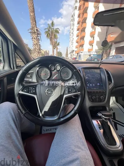 Opel Astra 2018 Brown Used for Sale - 9