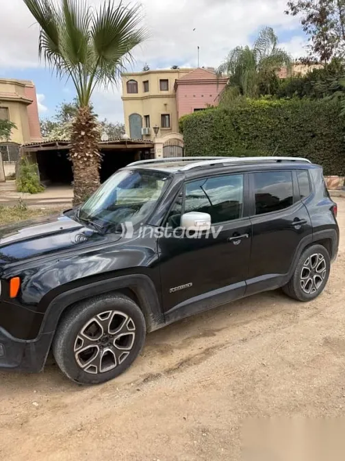 جيب رينيجيد 2016 أسود مستعملة للبيع - 3