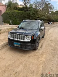 جيب رينيجيد 2016 أسود مستعملة للبيع