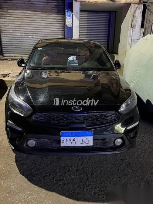 كيا سيراتو 2019 أسود مستعملة للبيع - 3