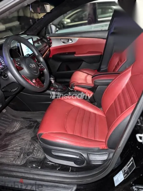 كيا سيراتو 2019 أسود مستعملة للبيع - 4