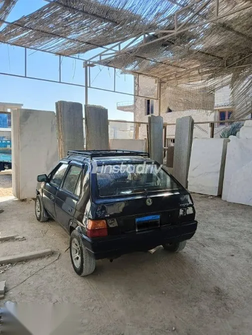 سكودا فيفوريت 1994 أزرق غامق مستعملة للبيع - 4