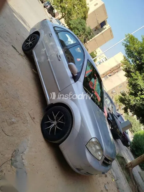 شيفروليه أوبترا 2007 فضي مستعملة للبيع - 2