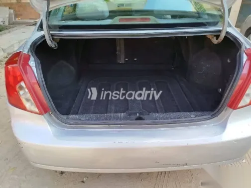 شيفروليه أوبترا 2007 فضي مستعملة للبيع - 4