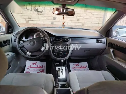 شيفروليه أوبترا 2007 فضي مستعملة للبيع - 6