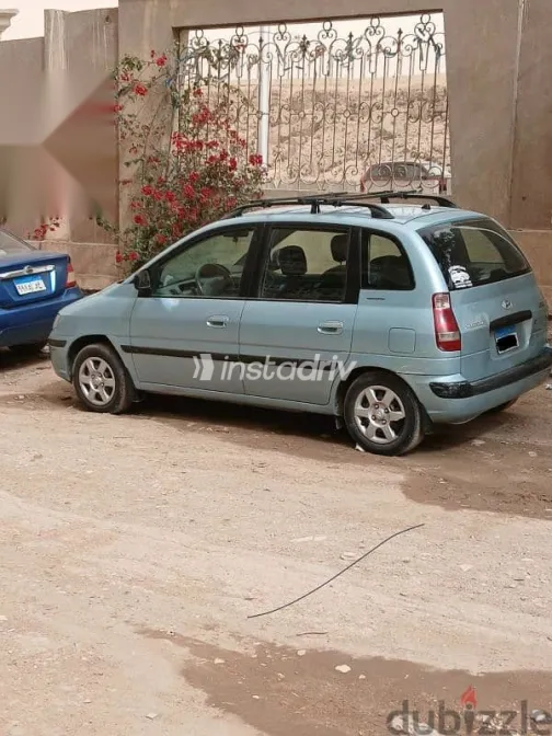 هيونداي ماتريكس 2008 أزرق غامق مستعملة للبيع - 2