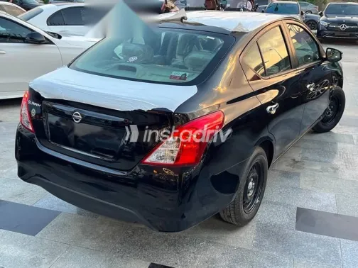 نيسان صنى 2026 أسود جديدة للبيع - 2
