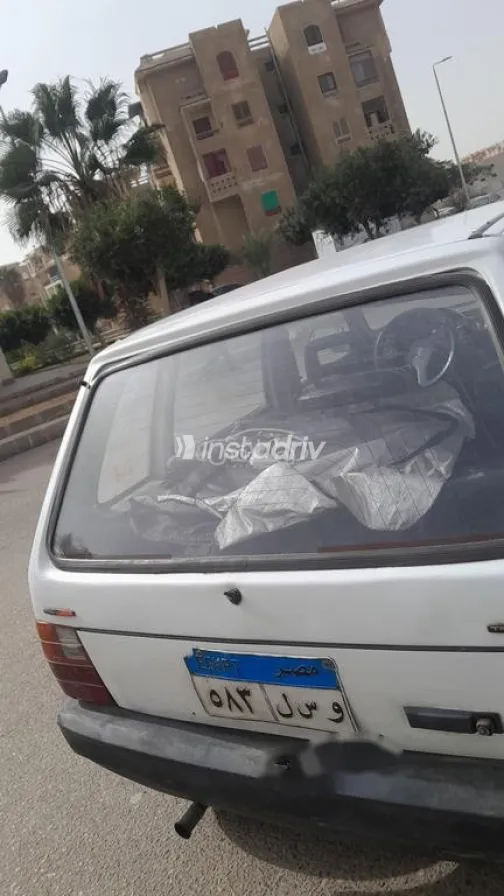 فيات اونو 1988 أبيض مستعملة للبيع - 3