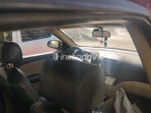 هيونداي إلنترا اتش دى 2007 أبيض مستعملة للبيع - 7