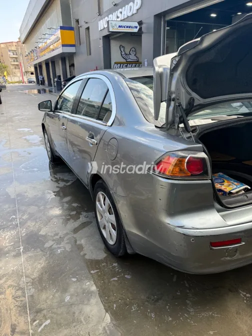 ميتسوبيشي لانسر اى اكس شارك 2015 أبيض مستعملة للبيع - 2