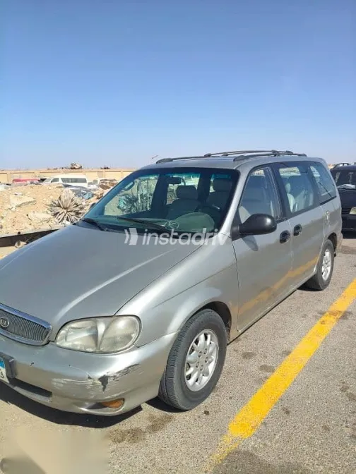 Kia Carnival 1999 Silver Used for Sale - 2