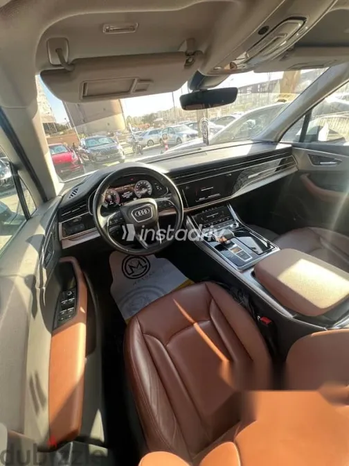 Audi Q7 2022 White Used for Sale - 5