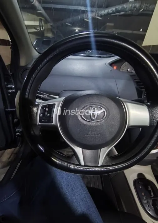 Toyota Yaris 2008 Gray Used for Sale - 3