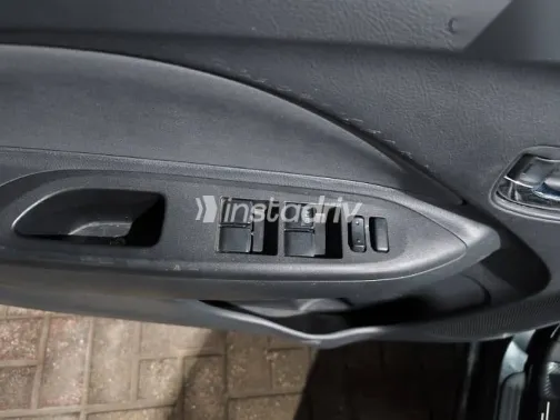 Toyota Yaris 2008 Gray Used for Sale - 5