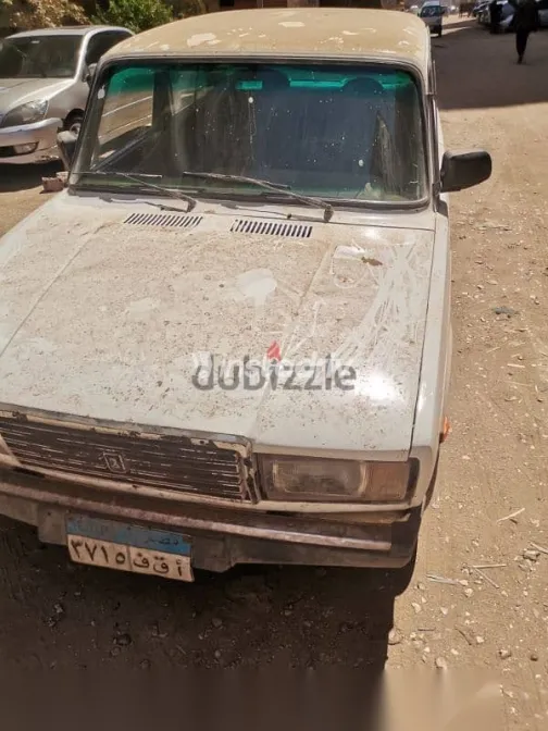 لادا 2107 2009 أبيض مستعملة للبيع - 1