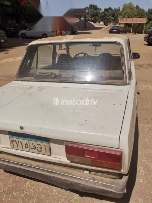 لادا 2107 2009 أبيض مستعملة للبيع - 5