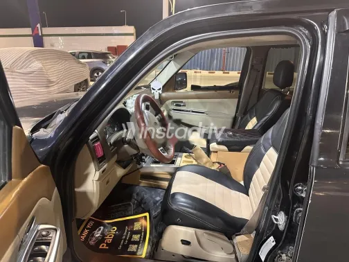 جيب ليبيرتى 2010 أسود مستعملة للبيع - 3