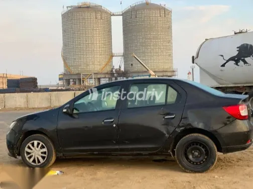 رينو لوجان 2015 أسود مستعملة للبيع - 2