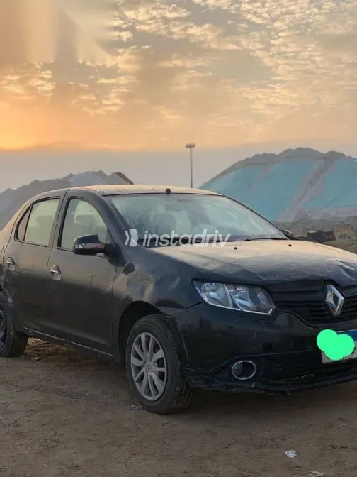 رينو لوجان 2015 أسود مستعملة للبيع - 4