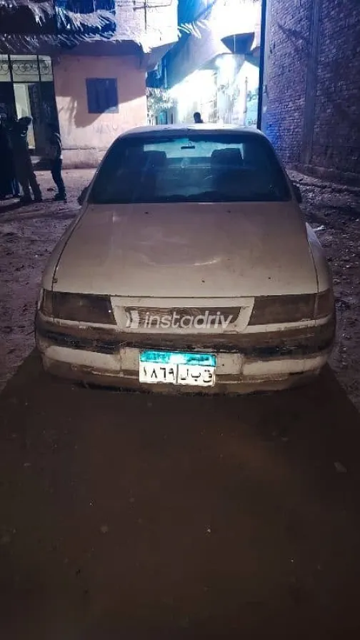 اوبل فيكترا 1994 أبيض مستعملة للبيع - 2