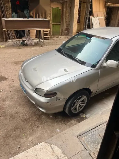 هيونداي اكسنت 2002 فضي مستعملة للبيع - 4