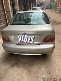 هيونداي اكسنت 2002 فضي مستعملة للبيع