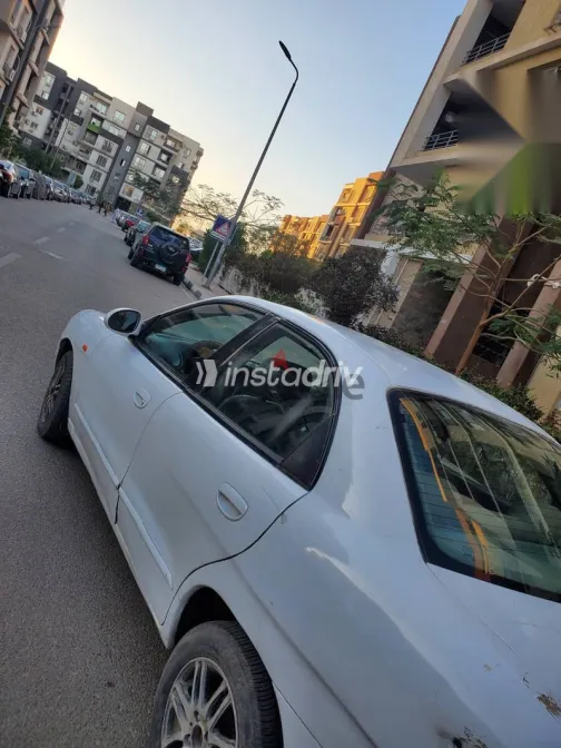 دايو نوبيرا 2001 أبيض مستعملة للبيع - 2