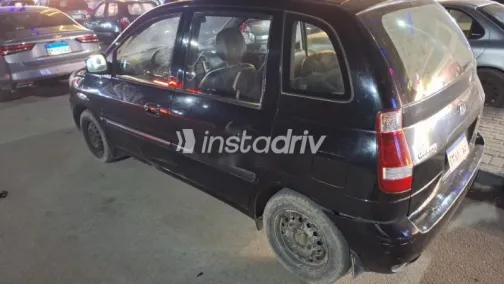 هيونداي ماتريكس 2011 أسود مستعملة للبيع - 1