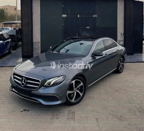 Mercedes E 200 2020 Gray Used for Sale - 1