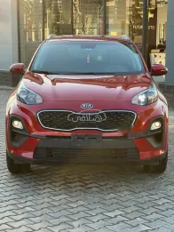 كيا سبورتاج 2022 أحمر غامق مستعملة للبيع