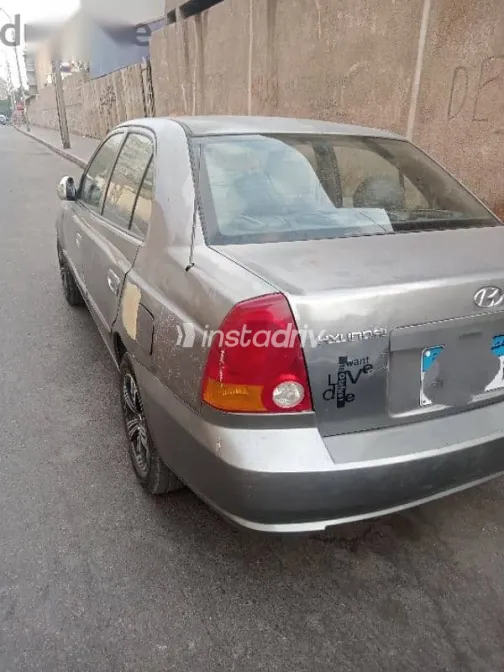 هيونداي فيرنا 2010 رمادي مستعملة للبيع - 7