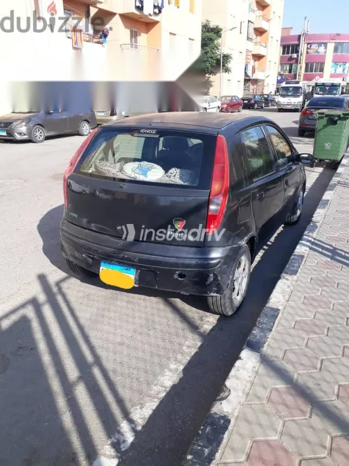 فيات بونتو 2002 رمادي مستعملة للبيع - 2
