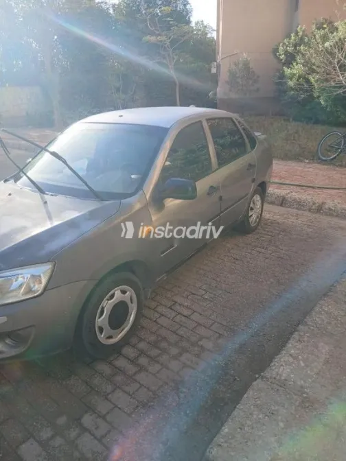 لادا جرانتا 2018 أبيض مستعملة للبيع - 2