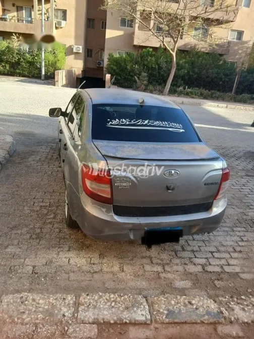 لادا جرانتا 2018 أبيض مستعملة للبيع - 3