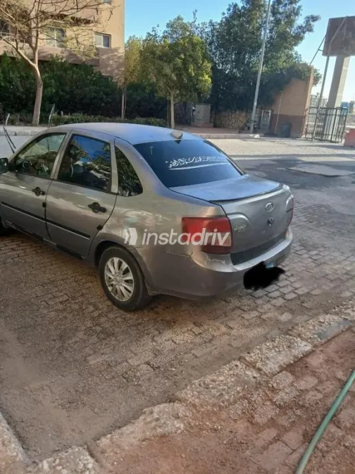 لادا جرانتا 2018 أبيض مستعملة للبيع - 5