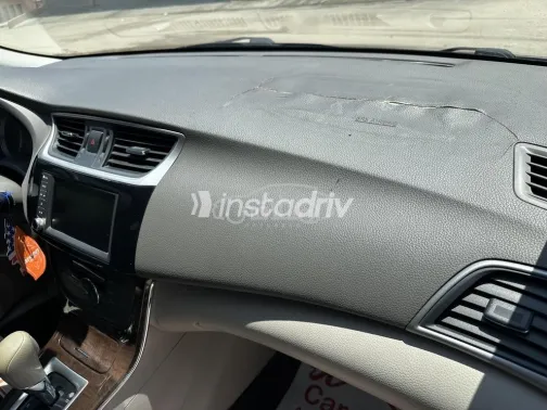 Nissan Sentra 2018 White Used for Sale - 1