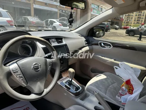 Nissan Sentra 2018 White Used for Sale - 2