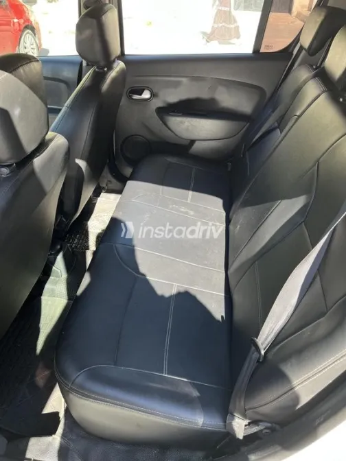 Renault Sandero 2019 White Used for Sale - 4