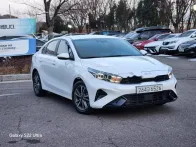 Kia K3 2022 White Used for Sale