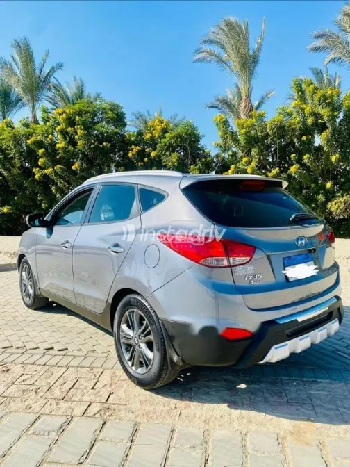 هيونداي IX 35 2016 أبيض مستعملة للبيع - 5